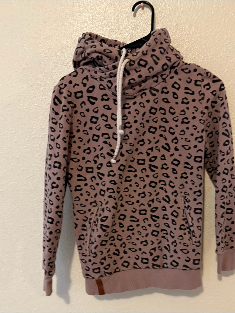 NWOT Women's Dusty Pink Leopard Print Pullover Hoodie